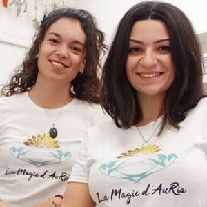 Audrey et Victoria les fondatrices de la Magie d'Auria - boutique holistique à Toulouse